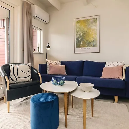 6 Person In Hadsund-by Traum *